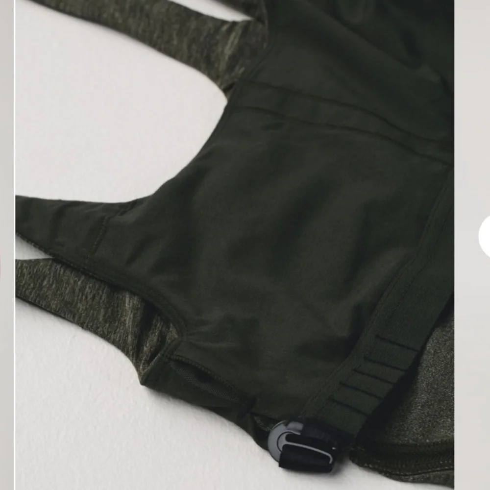 Lululemon Amala Tank Heathered Gator Green - Picture 4 of 11